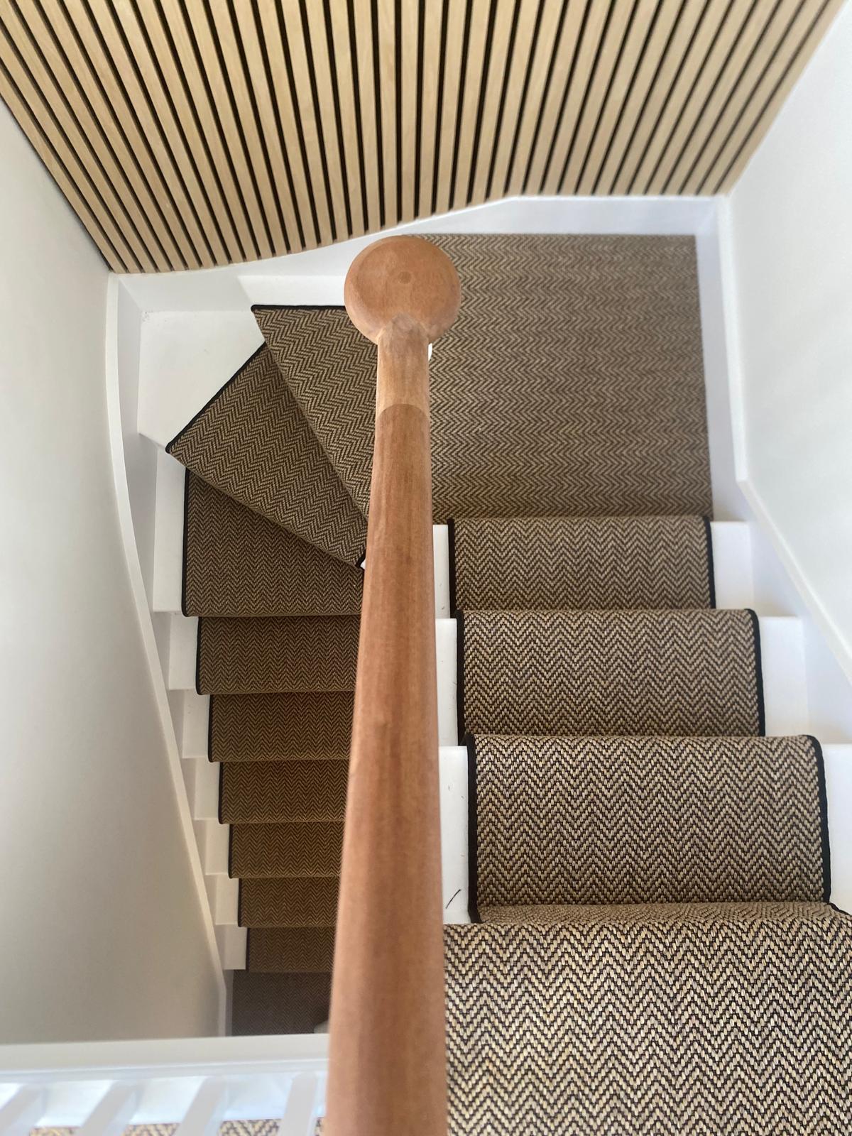 Gatsby Oxford Runner in E17 